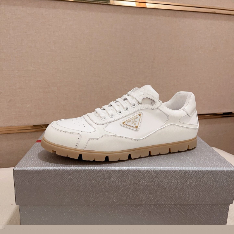 Pra*a casual shoes